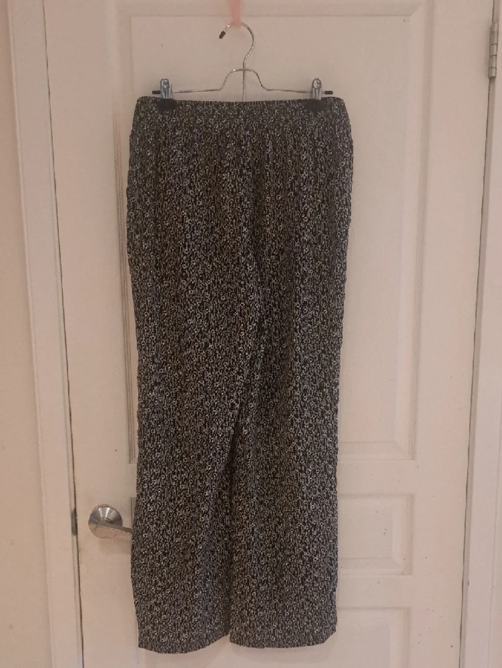 Black & White Printed Wide Leg Pants M | Flowy Minimal Chic Everyday - Picture 5 of 10